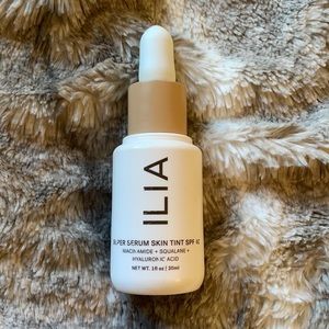 Ilia Super Serum Skin Tint ST7 Diaz